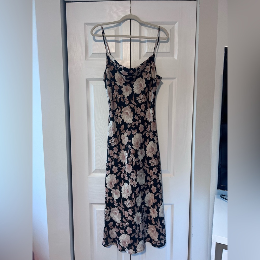 MOVE OUT SALE: Altar’d State Floral Dress